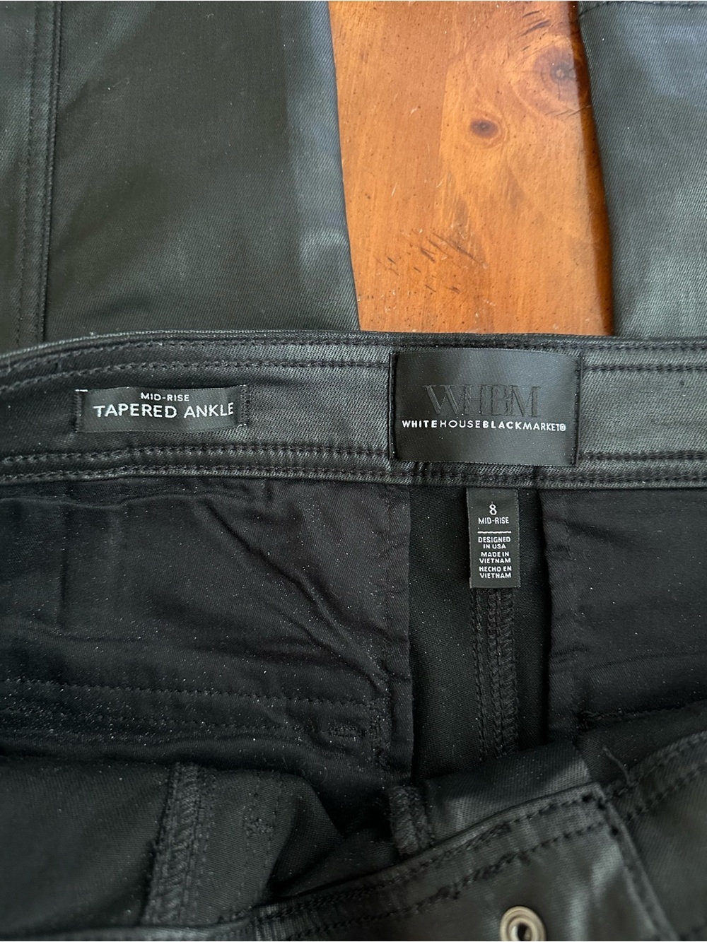 White House black market mid-rise tapered ankle coated black denim pants size 8 - Picture 4 of 7